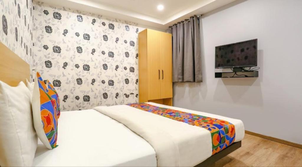 Hotel Blusky Gaganvihar